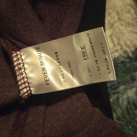 BNWT F.minute FEVERMINUTE WORLD Korean runway brand crop long sleeve RARE - Picture 6 of 10